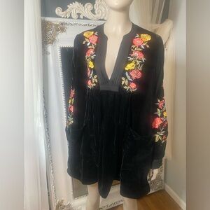 Free People Mia black velvet floral embroidered bohemian dress with pockets